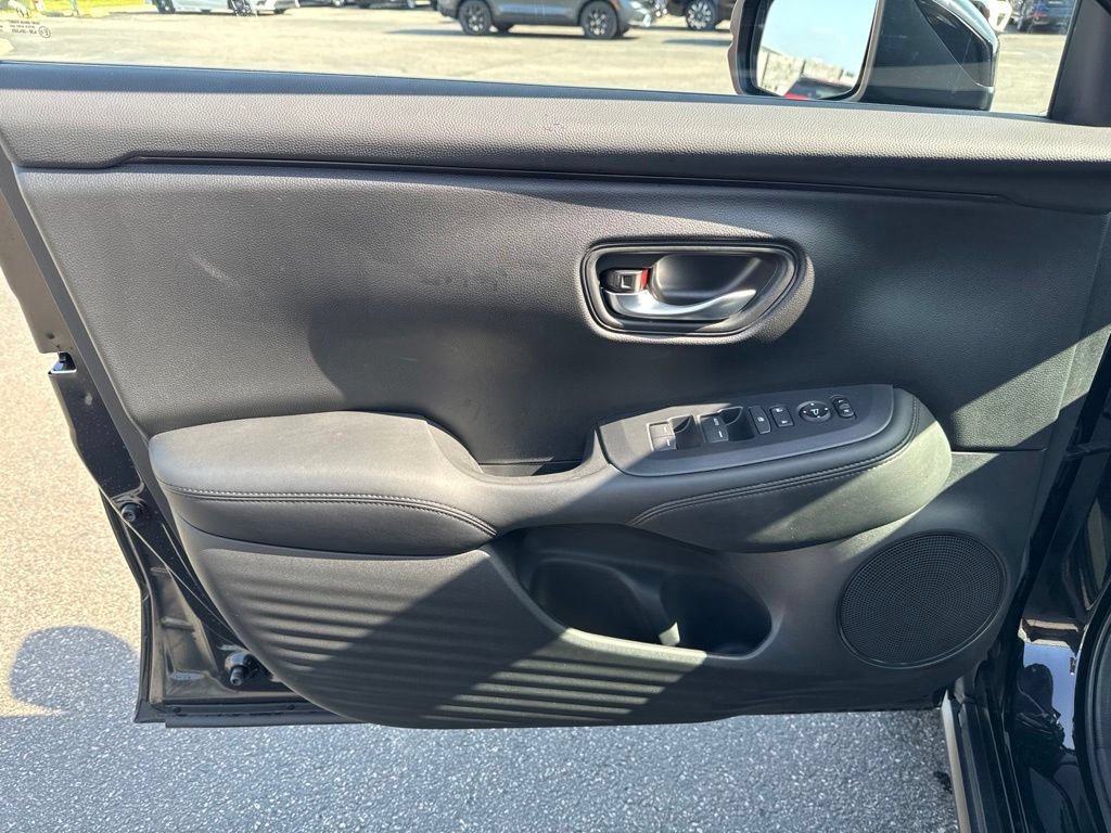Certified 2024 Honda HR-V LX image 29