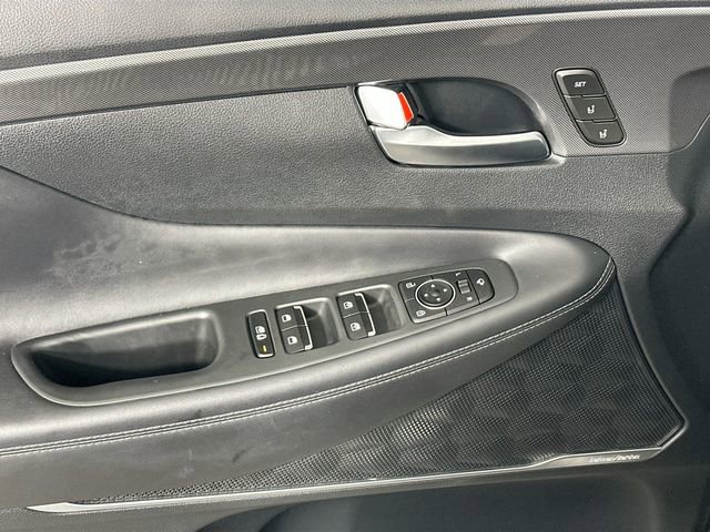 Used 2022 Hyundai Santa Fe Limited AWD/4WD image 27