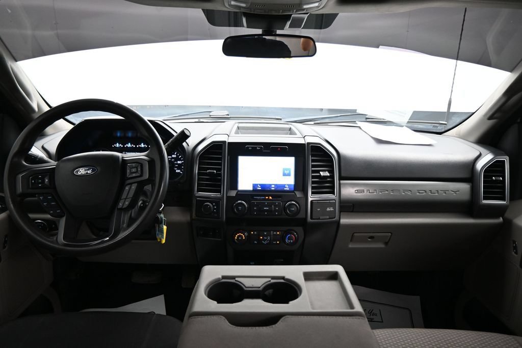 Used 2022 Ford F350 XLT AWD/4WD image 12