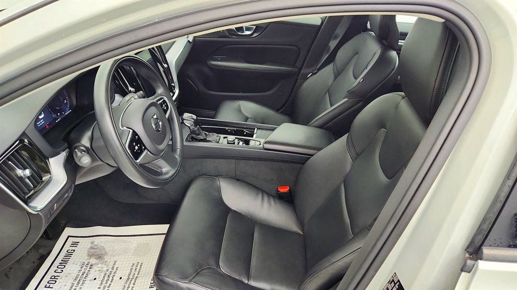 Used 2020 Volvo S60 T5 Momentum w/ Protection Package image 20