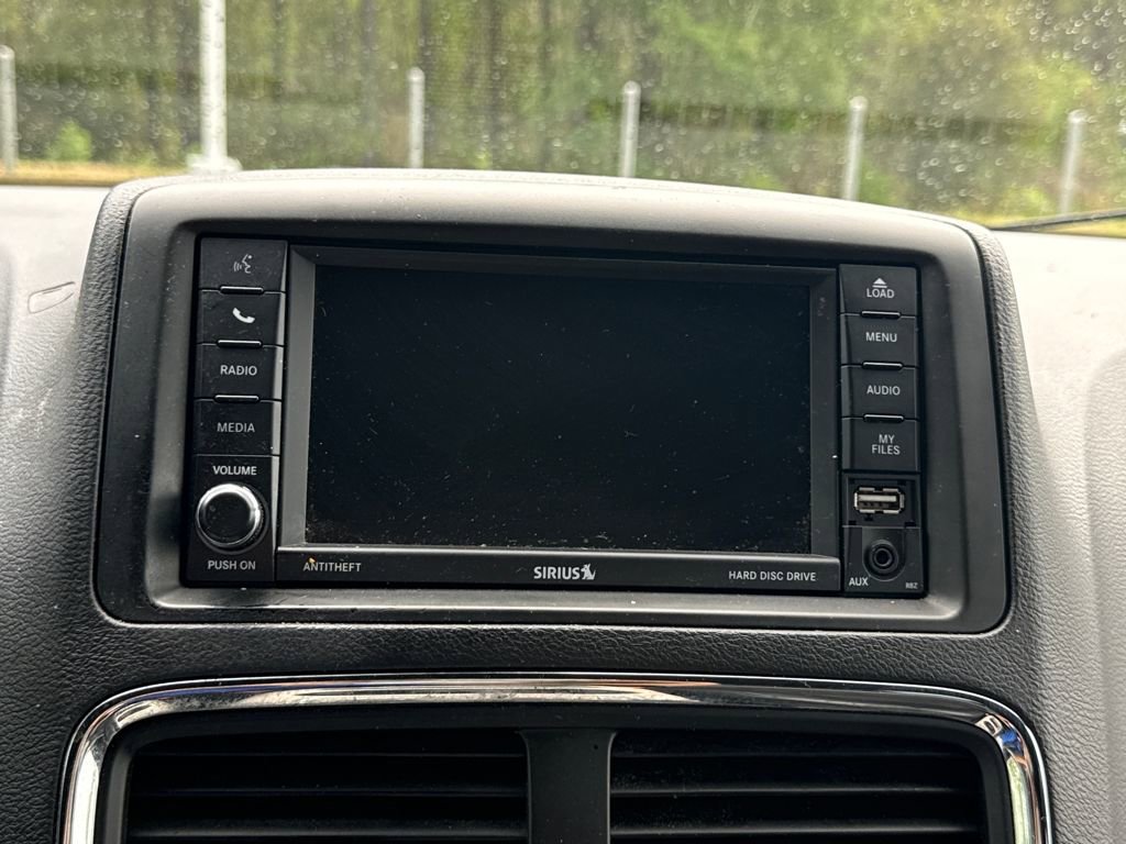 Used 2019 Dodge Grand Caravan SXT image 25