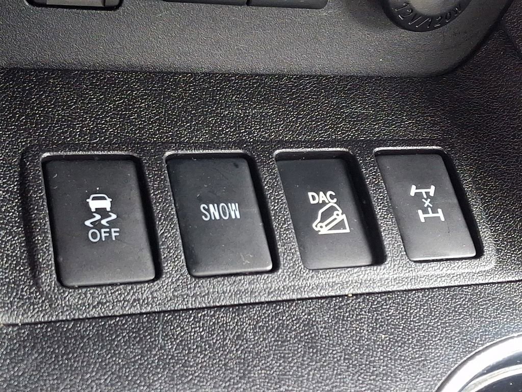 Used 2017 Toyota Highlander Limited image 26