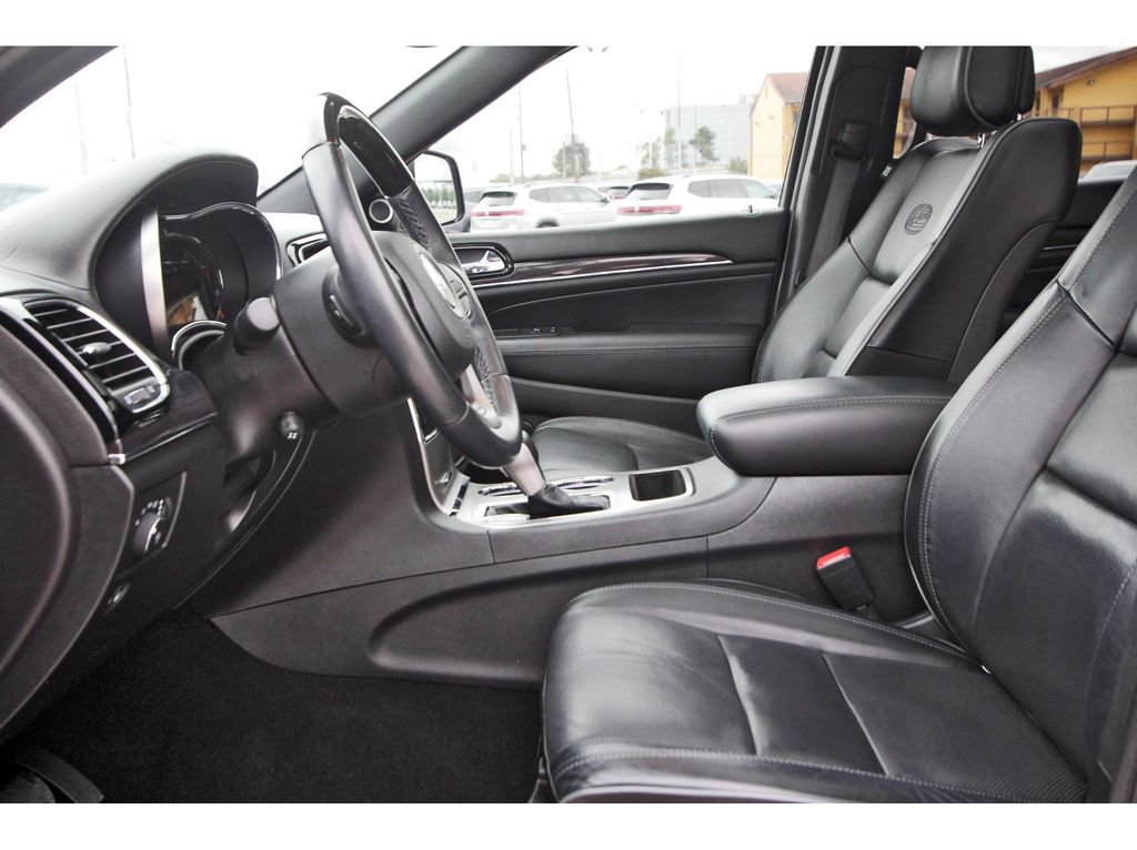 Used 2021 Jeep Grand Cherokee Overland RWD image 28