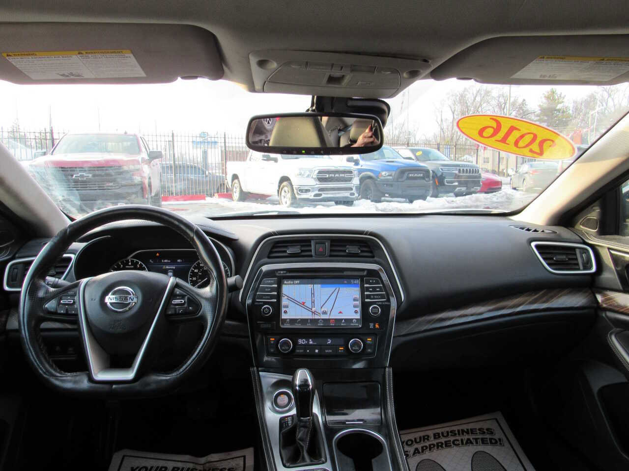 Used 2016 Nissan Maxima Platinum w/ Interior Lighting Package image 11