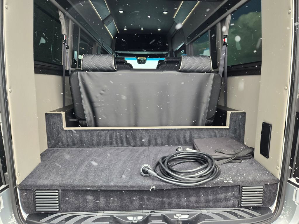Used 2022 Mercedes-Benz Sprinter 2500 image 17