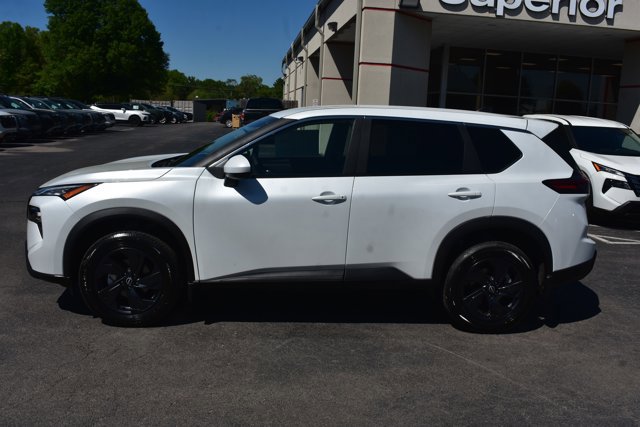 New 2026 Nissan Rogue SV FWD image 8