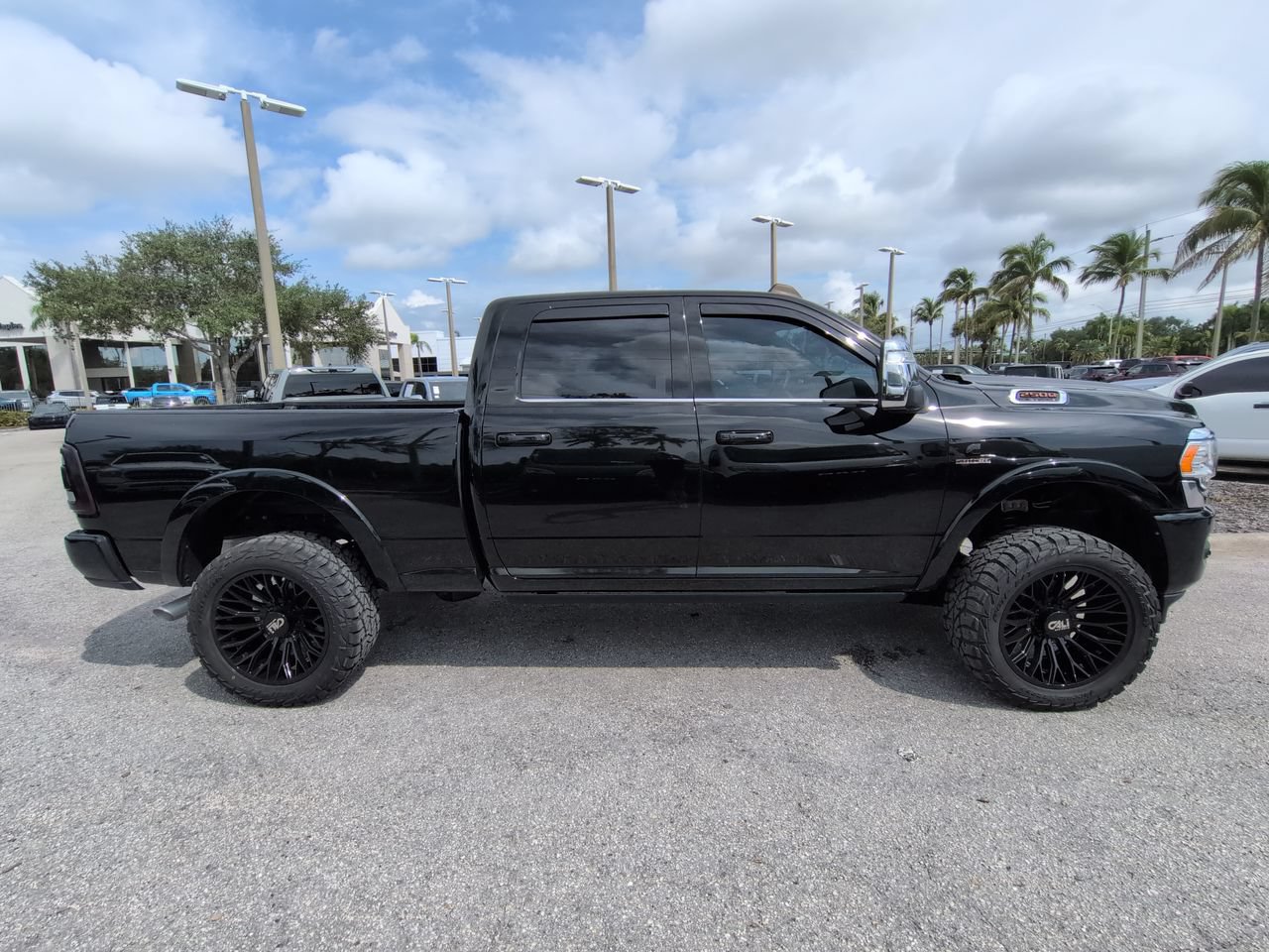 Used 2024 RAM 2500 Limited AWD/4WD image 4
