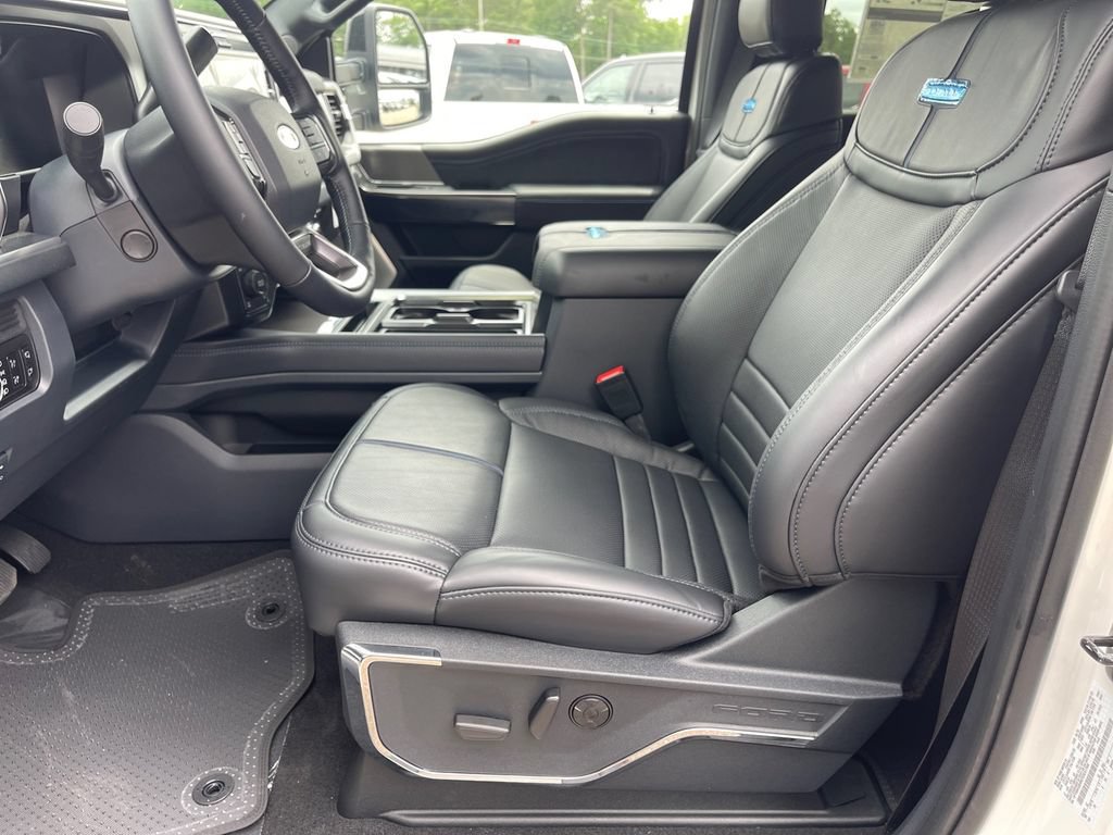 New 2026 Ford F250 Platinum AWD/4WD image 7