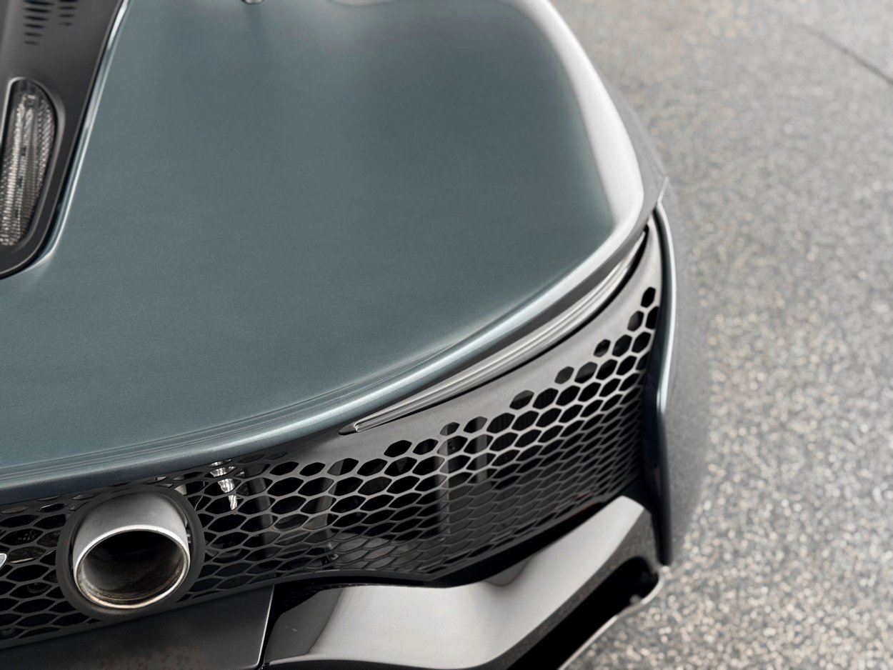 Used 2023 McLaren Artura image 44