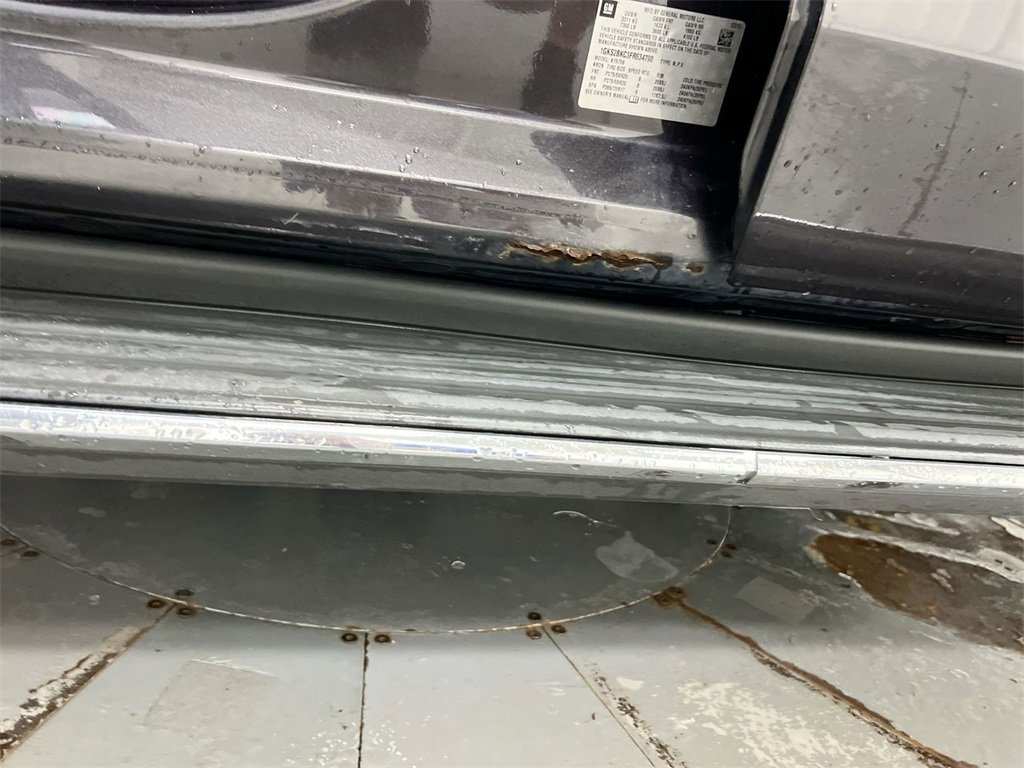 Used 2015 GMC Yukon SLT image 31