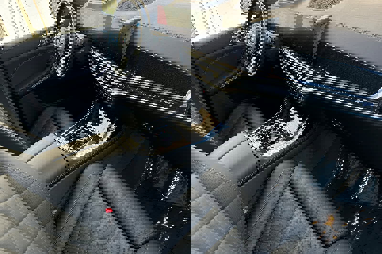 Used 2024 BMW X7 xDrive40i w/ M Sport Package image 18