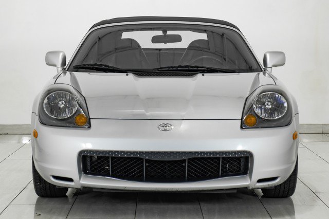 Used 2002 Toyota MR2 RWD image 3