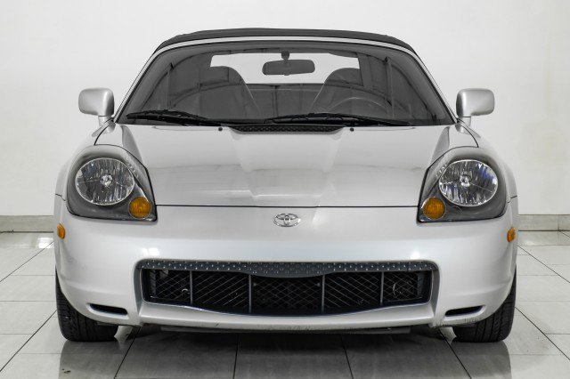 Used 2002 Toyota MR2 image 3