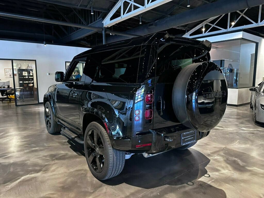 Used 2024 Land Rover Defender 90 X-Dynamic SE AWD/4WD image 3