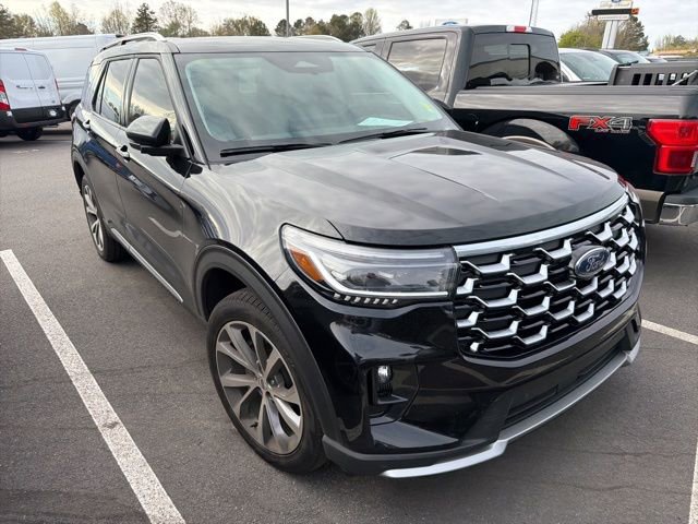 Used 2025 Ford Explorer Platinum w/ Ultimate Package image 2