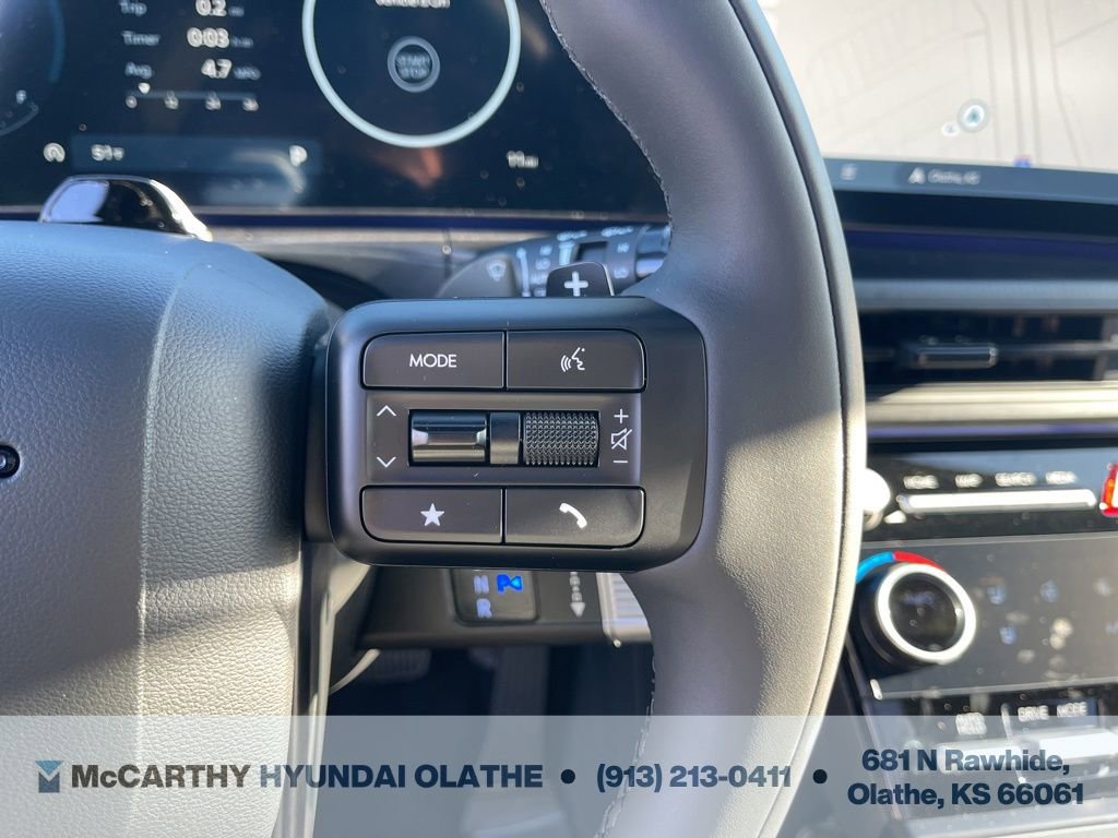 Certified 2025 Hyundai Santa Fe Calligraphy image 31