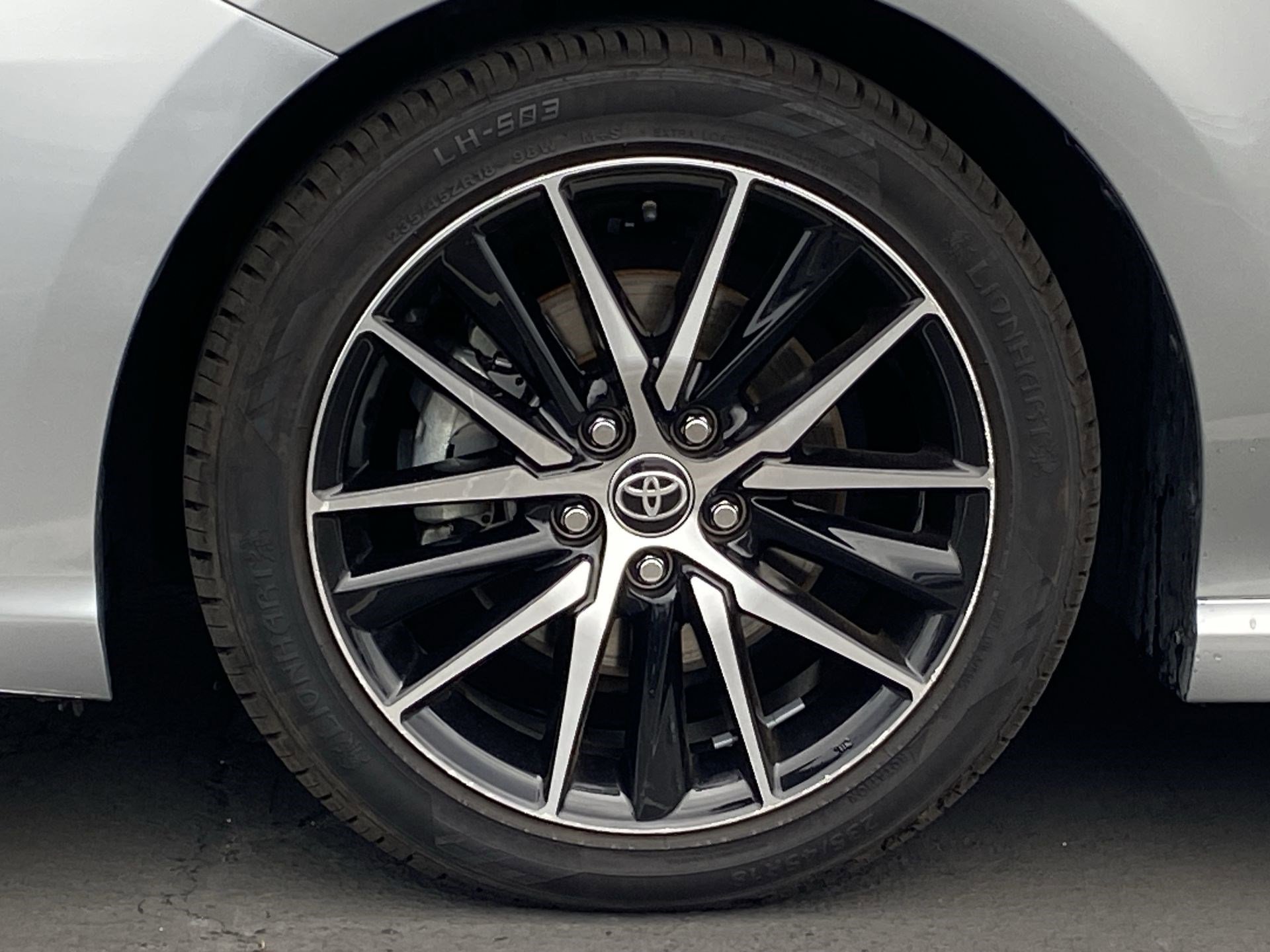 Used 2022 Toyota Camry SE image 33