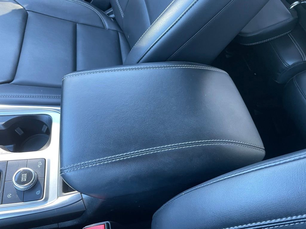 Used 2023 Ford Explorer XLT w/ Equipment Group 202A image 50