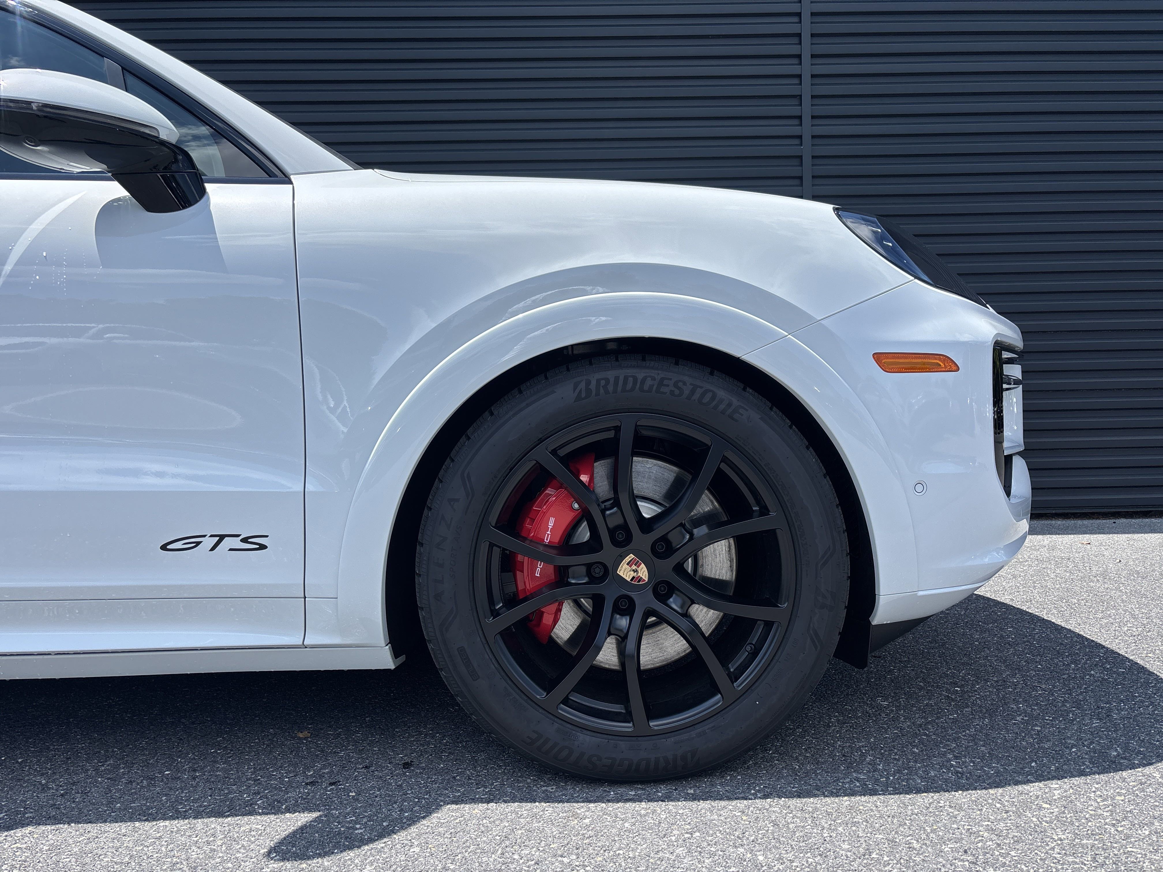 New 2025 Porsche Cayenne GTS image 9