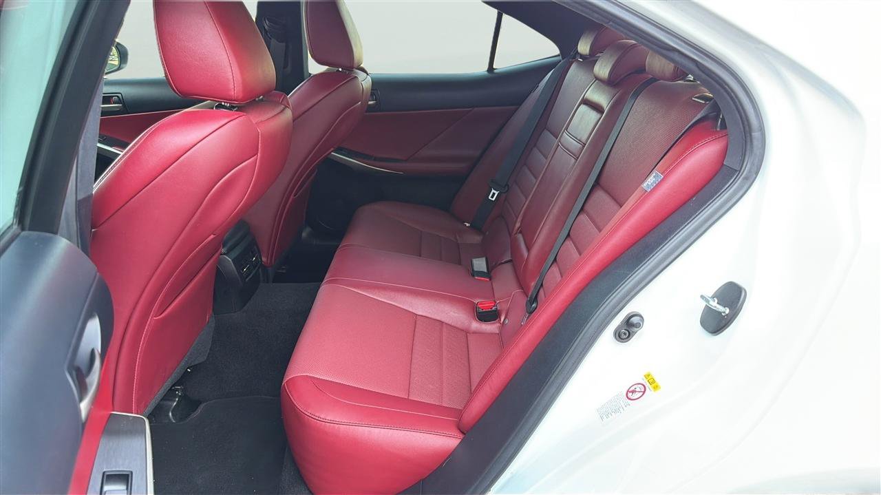 Used 2019 Lexus IS 300 F Sport w/ F Sport Package RWD image 20