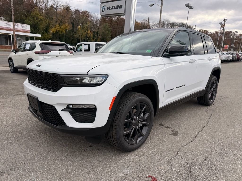 New 2025 Jeep Grand Cherokee Limited image 8