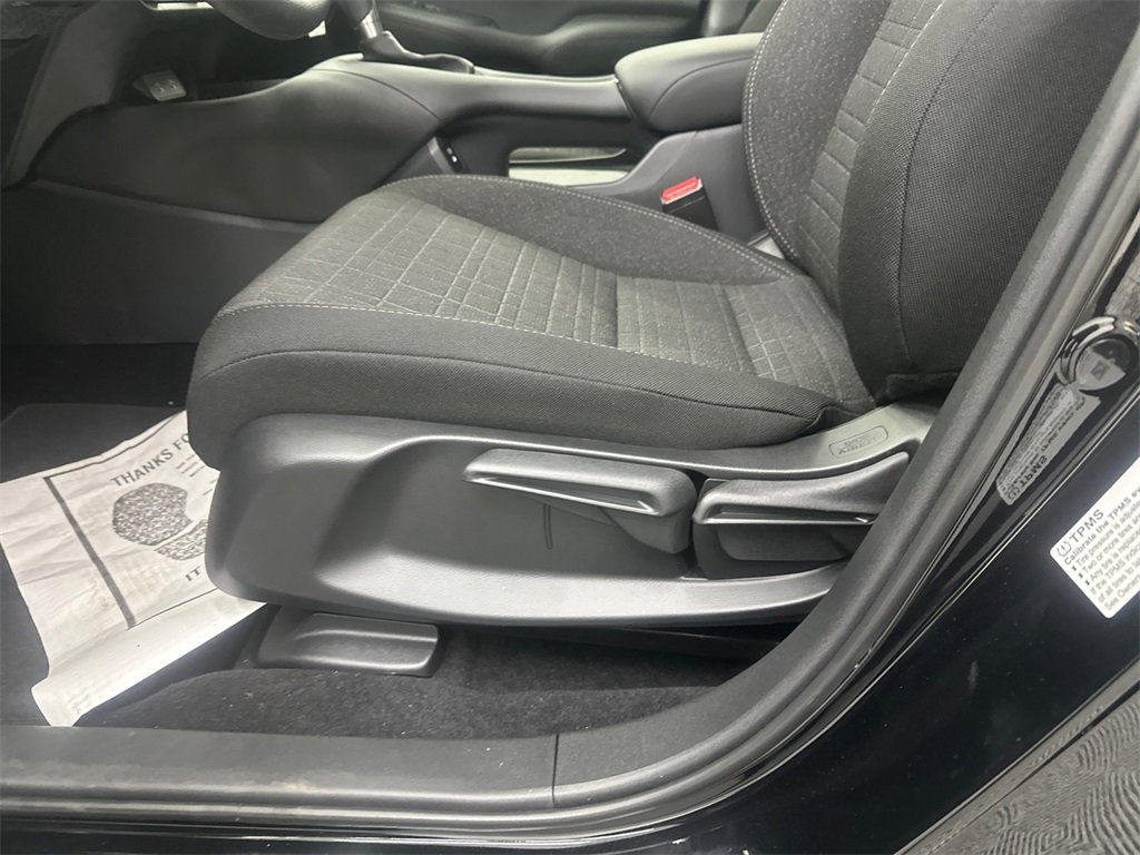 New 2026 Honda HR-V LX image 10