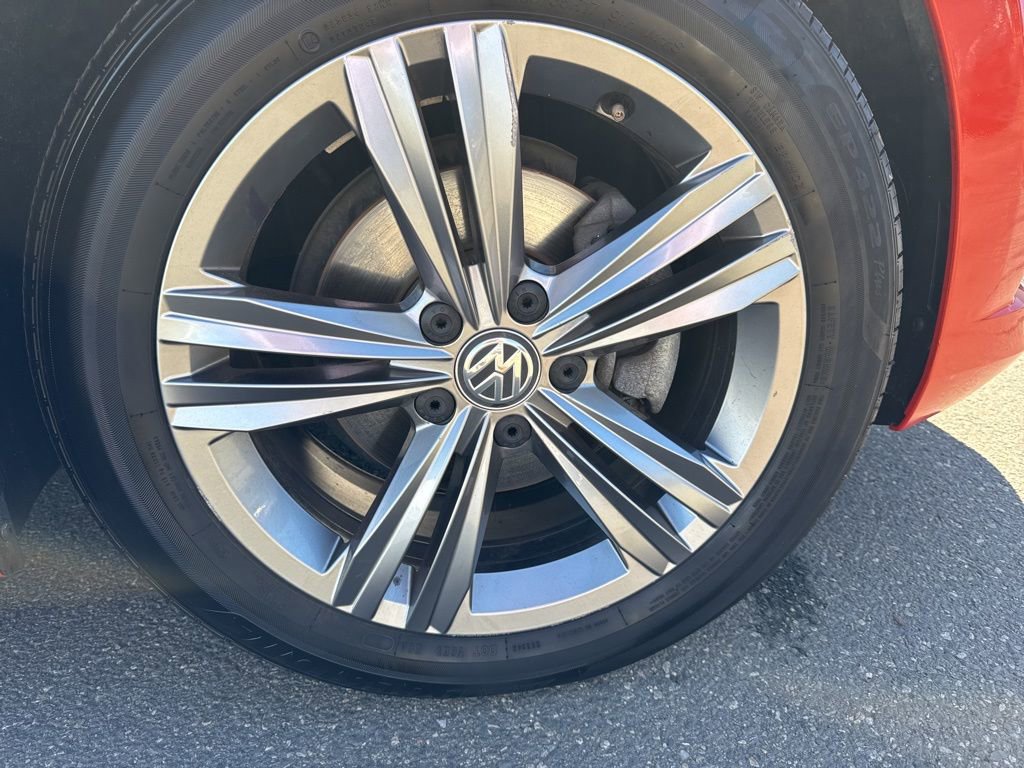 Used 2019 Volkswagen Jetta R-Line image 9