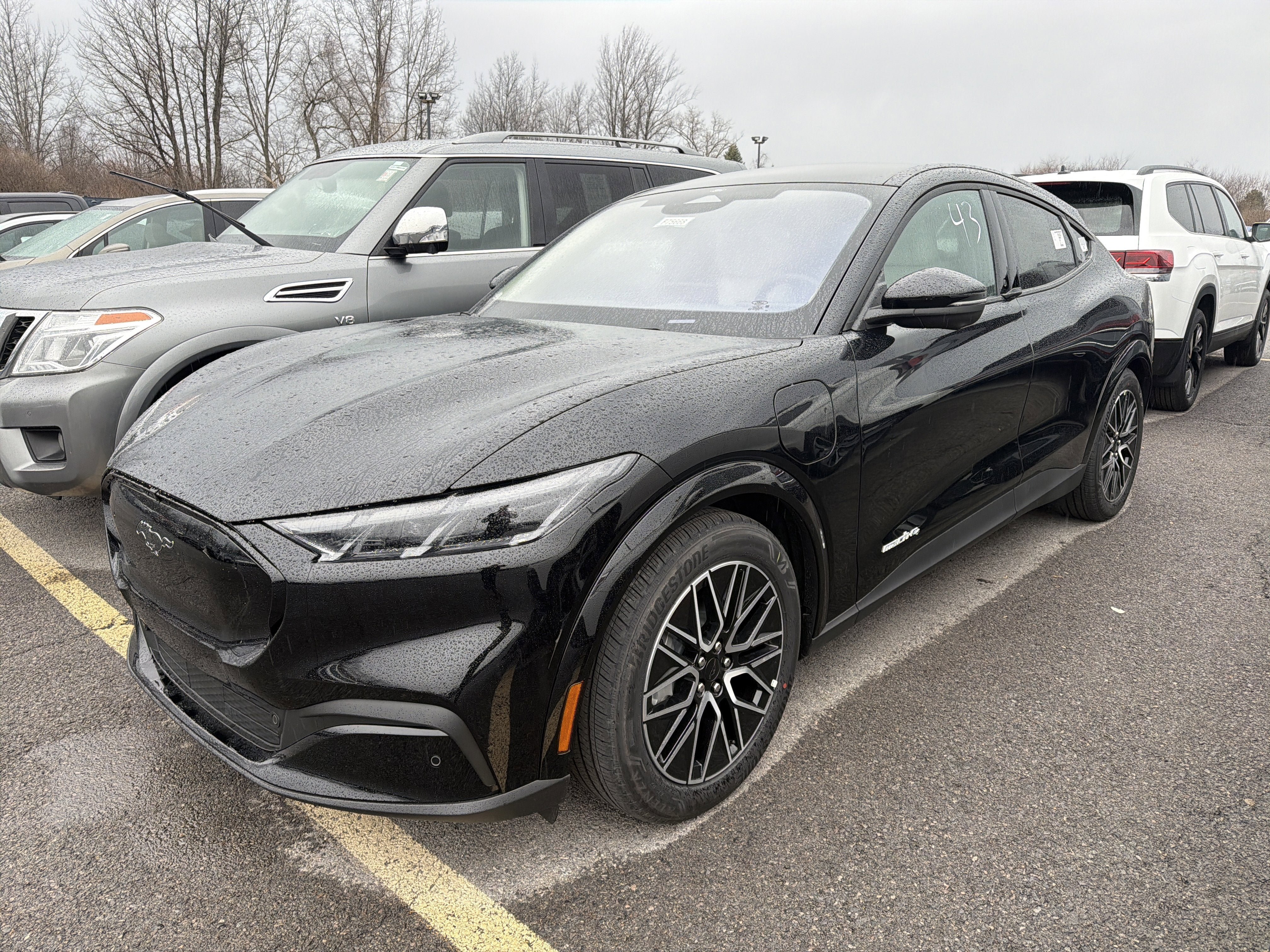 New 2025 Ford Mustang Mach-E Premium AWD/4WD image 4