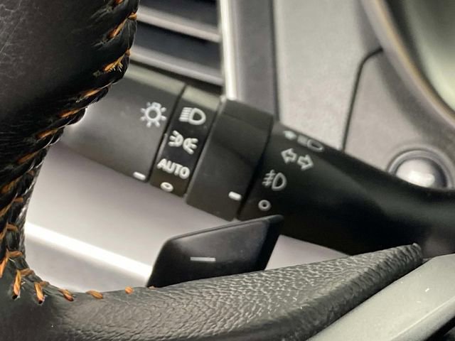 Used 2019 Subaru Crosstrek 2.0i Limited w/ Moonroof Package w/Navigation image 19