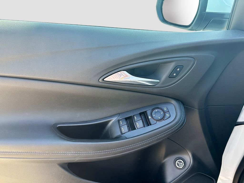 Certified 2025 Buick Encore GX Sport Touring w/ Advanced Technology Package image 9