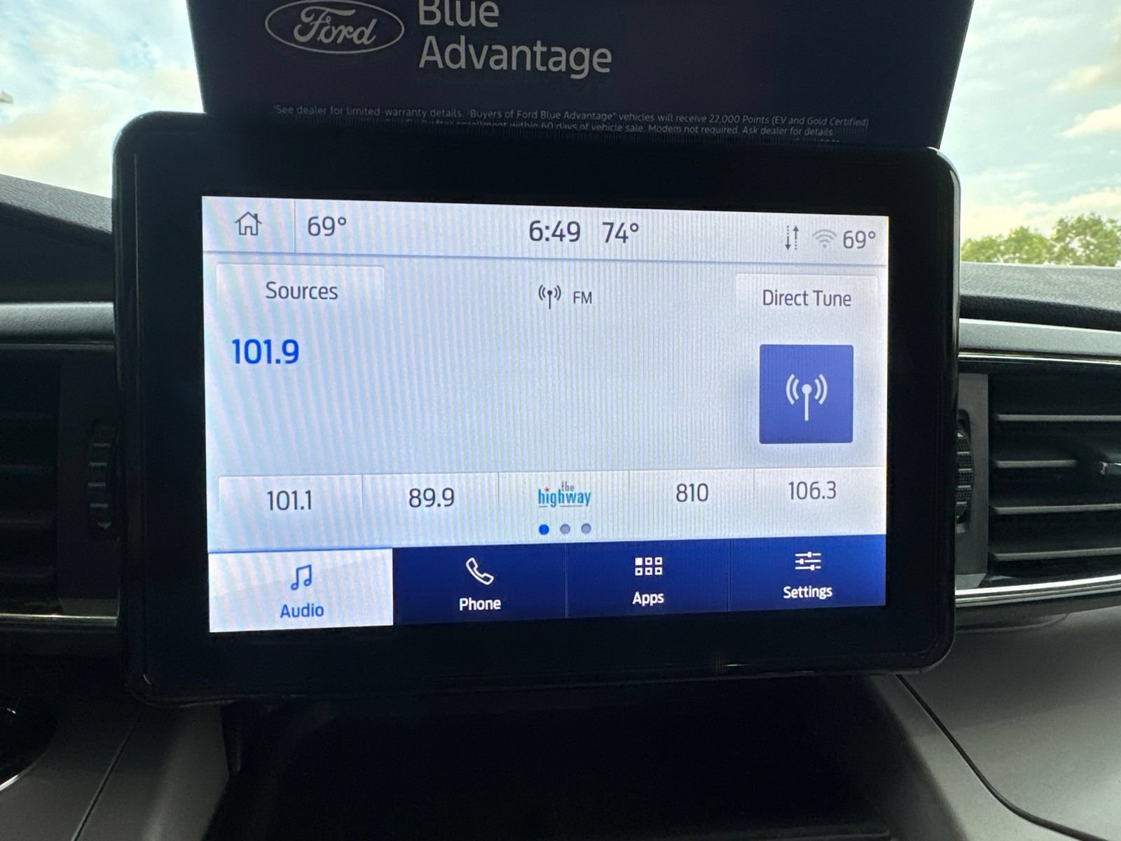 Certified 2024 Ford Explorer XLT w/ Equipment Group 202A AWD/4WD image 32