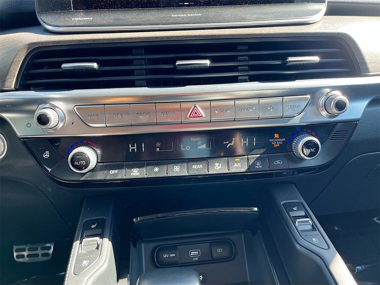 Used 2022 Kia Telluride SX w/ Nightfall Edition Package image 16