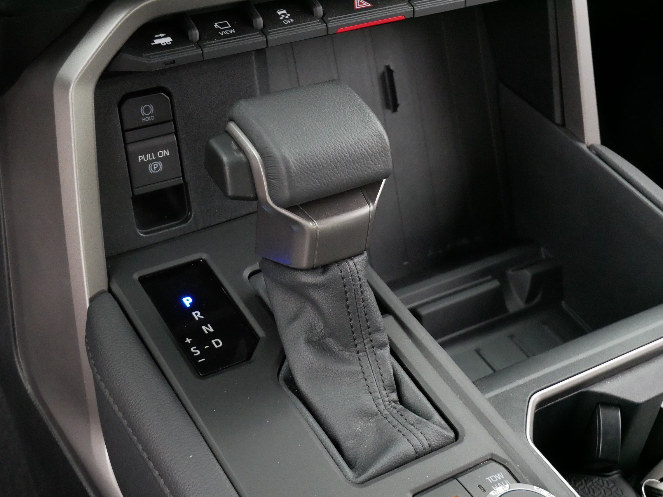 Used 2024 Toyota Tundra Limited AWD/4WD image 24