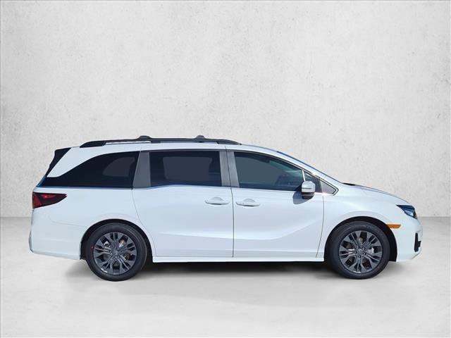 New 2026 Honda Odyssey Touring image 4