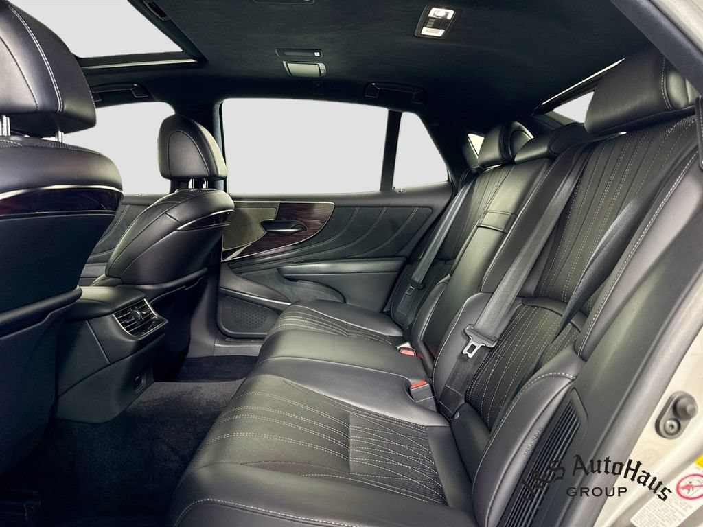 Used 2019 Lexus LS 500h w/ Interior Upgrade Package RWD image 28