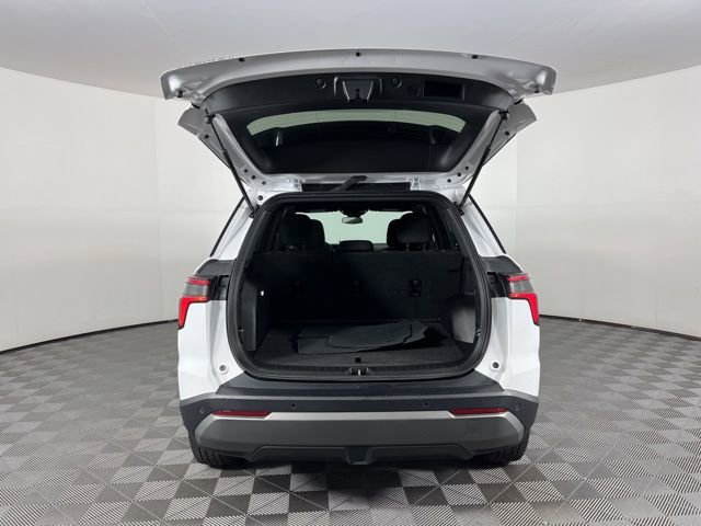Used 2025 Chevrolet Equinox LT image 44