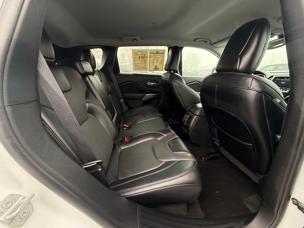 Used 2022 Jeep Cherokee Latitude Lux w/ Mopar Interior Package image 15