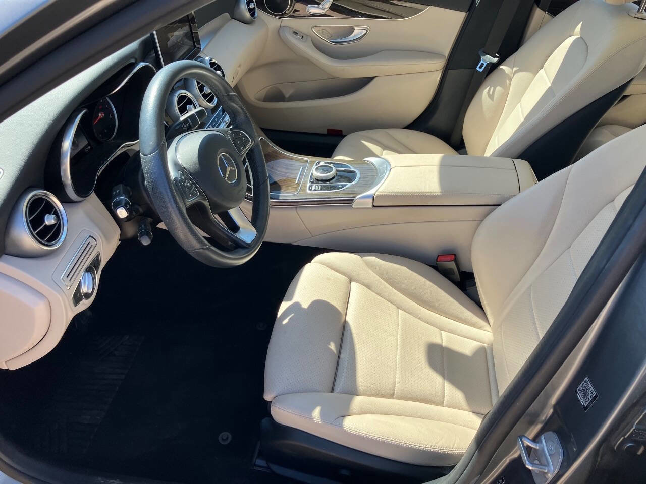 Used 2018 Mercedes-Benz C 300 Sedan image 10