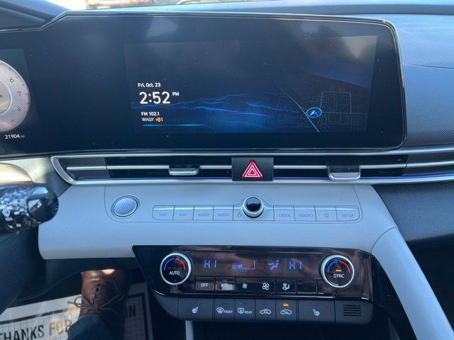 Used 2023 Hyundai Elantra Limited w/ Cargo Package FWD image 19