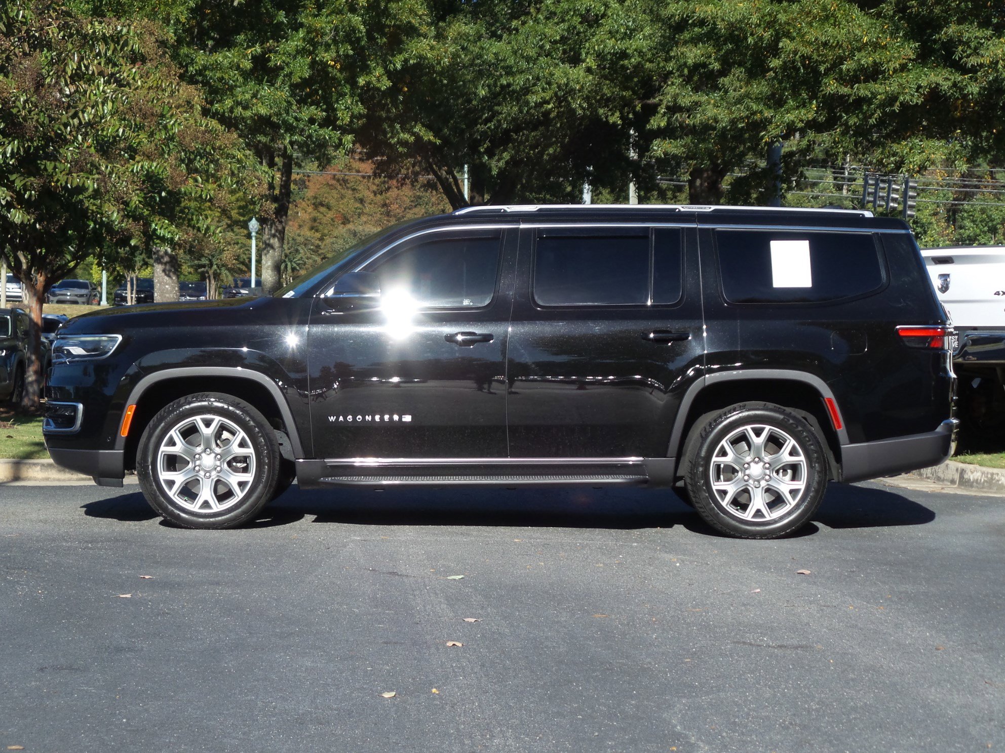 Used 2022 Jeep Wagoneer Series II image 5