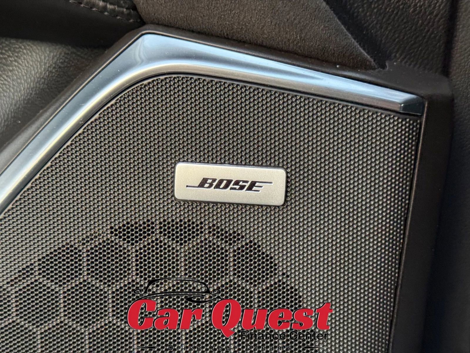 Used 2017 Cadillac Escalade ESV Platinum AWD/4WD image 35