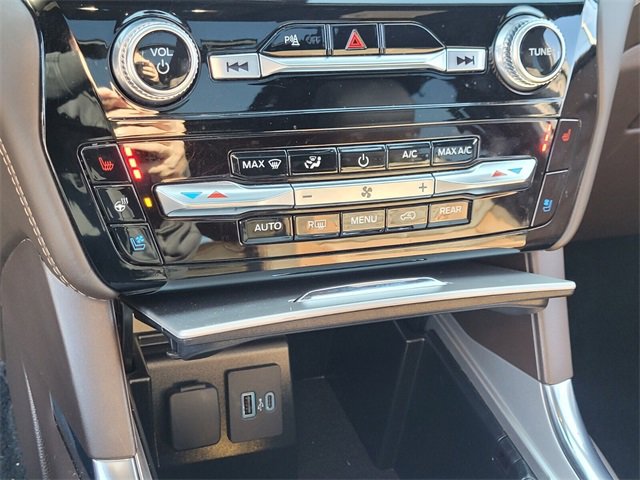 Certified 2024 Ford Explorer King Ranch w/ Technology Package image 23