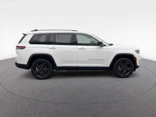 Used 2021 Jeep Grand Cherokee L Limited AWD/4WD image 12