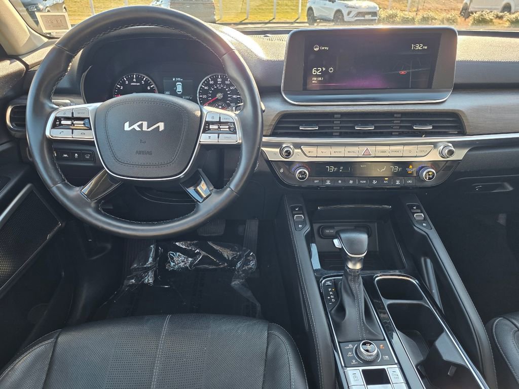 Used 2022 Kia Telluride EX w/ EX Premium Package image 14