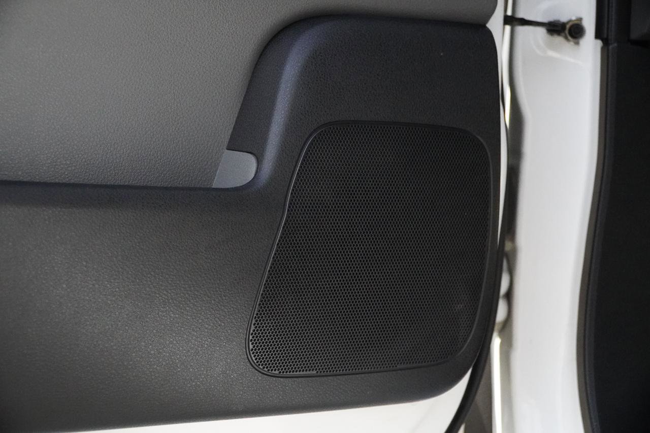 Used 2020 Nissan NV200 SV w/ Sliding Glass Door Package image 23