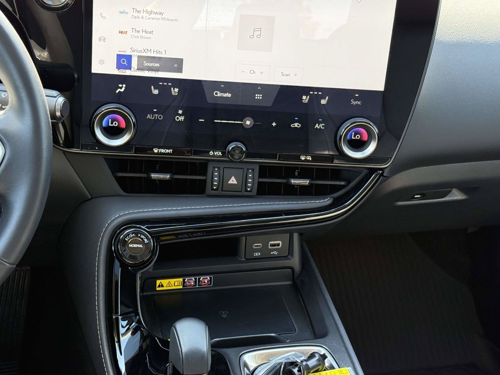 Used 2026 Lexus NX 350 AWD w/ Accessory Package (2T) image 18