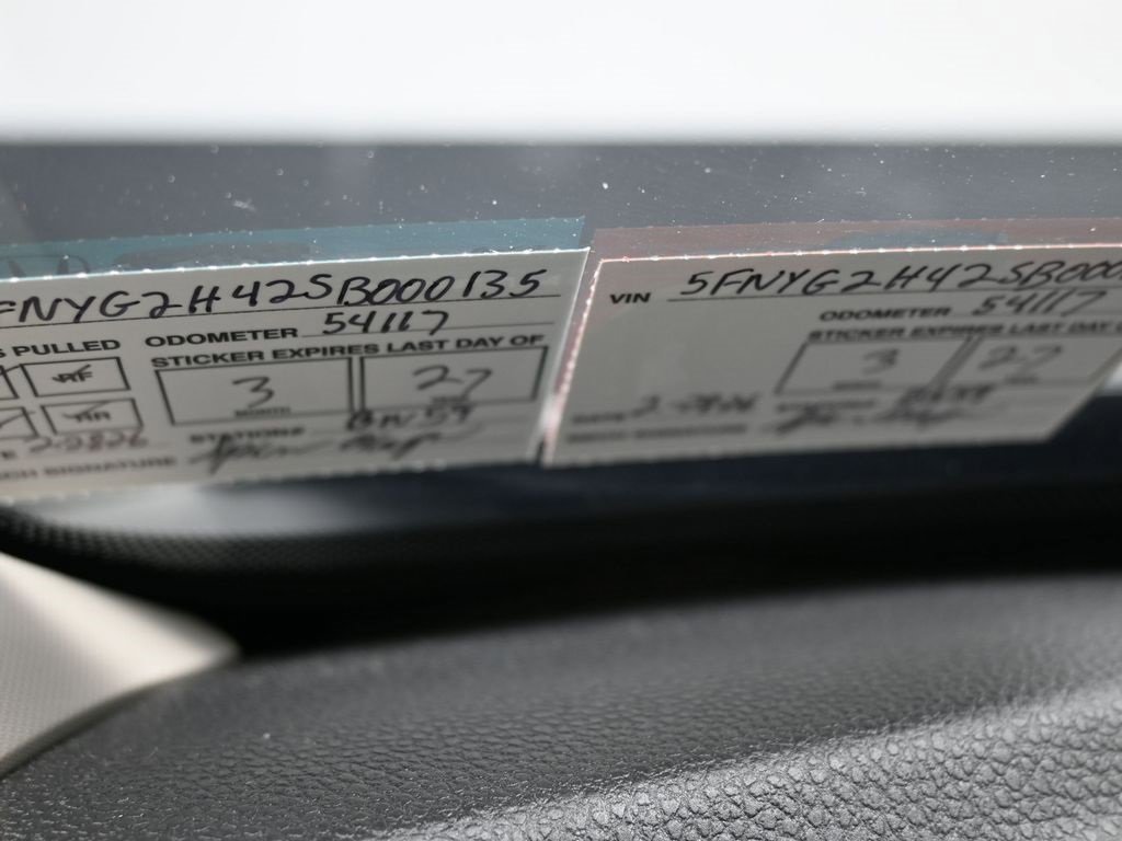 Used 2025 Honda Pilot EX-L image 10