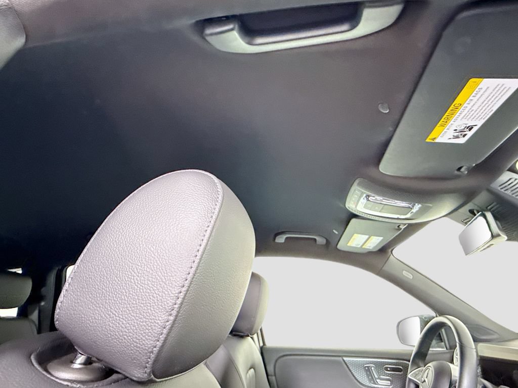 Certified 2025 Mercedes-Benz GLB 250 image 18