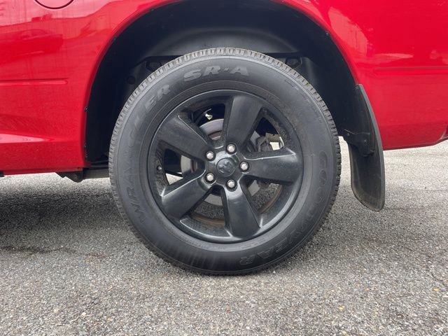Used 2015 RAM 1500 Express RWD image 22