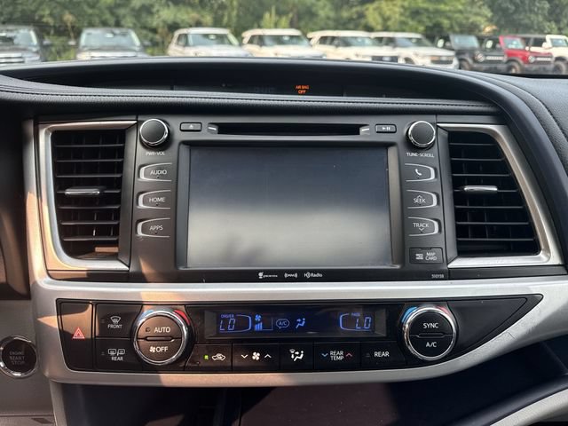 Used 2016 Toyota Highlander XLE w/ Protection Package #3 AWD/4WD image 16